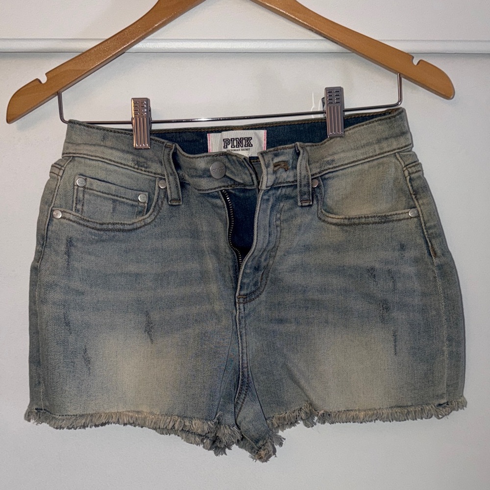 PINK NWOT Frayed Mini Jean Shorts Sz 4